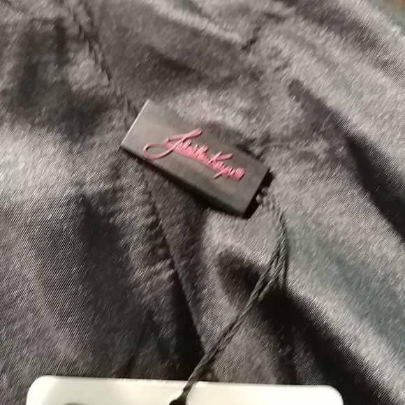 Jonathan Kayne gown - Picture 10 of 12